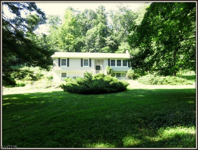 903 Dove Island Rd, Stillwater Twp., NJ 07860