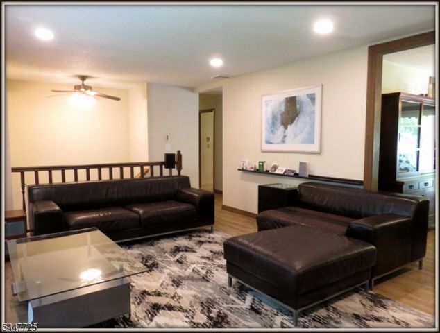 903 Dove Island Rd, Stillwater Twp., NJ 07860