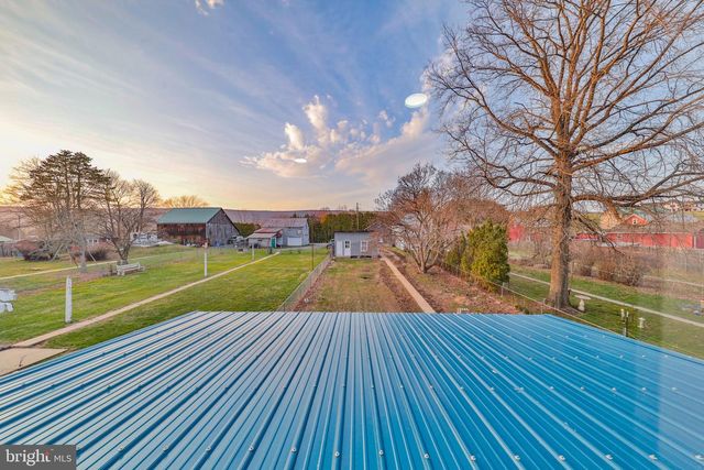 8809 KINGS HWY, Kempton, PA 19529