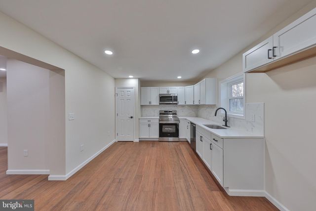 8809 KINGS HWY, Kempton, PA 19529