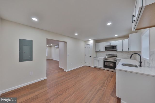 8809 KINGS HWY, Kempton, PA 19529