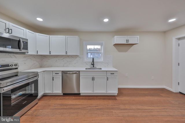 8809 KINGS HWY, Kempton, PA 19529