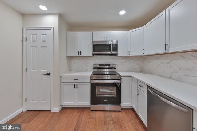 8809 KINGS HWY, Kempton, PA 19529