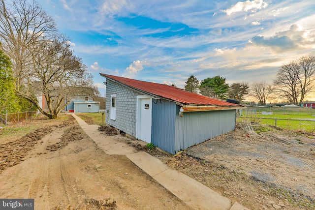 8809 KINGS HWY, Kempton, PA 19529