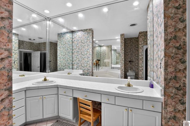 449 Tudor Blvd, Paducah, KY 42003