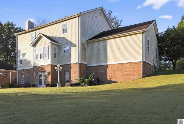 449 Tudor Blvd, Paducah, KY 42003