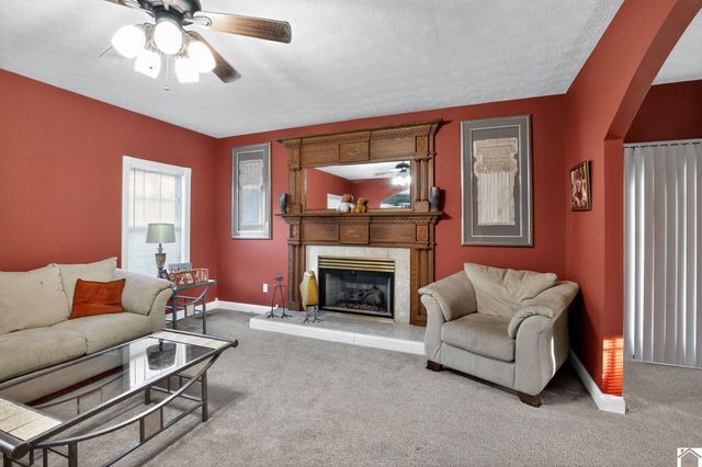 449 Tudor Blvd, Paducah, KY 42003