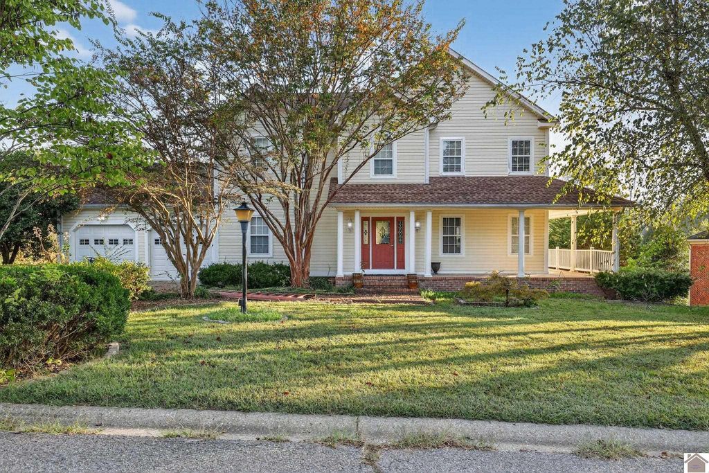 449 Tudor Blvd, Paducah, KY 42003