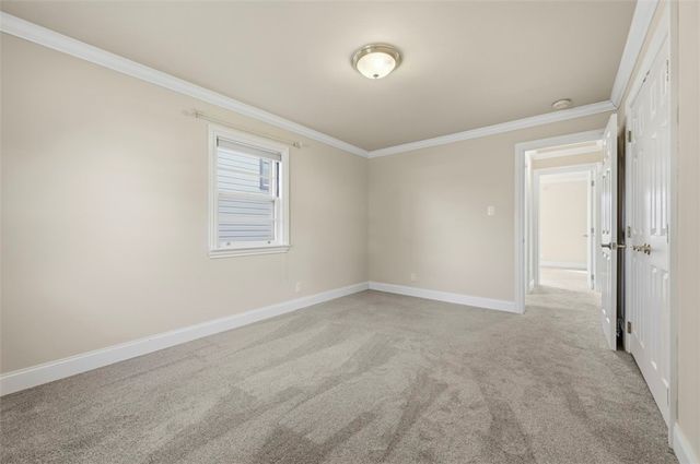 1060 Pacific Ave, Brackenridge, PA 15014