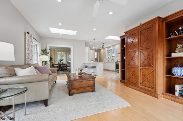 33 Woodland Ave, Glen Ridge Boro Twp., NJ 07028