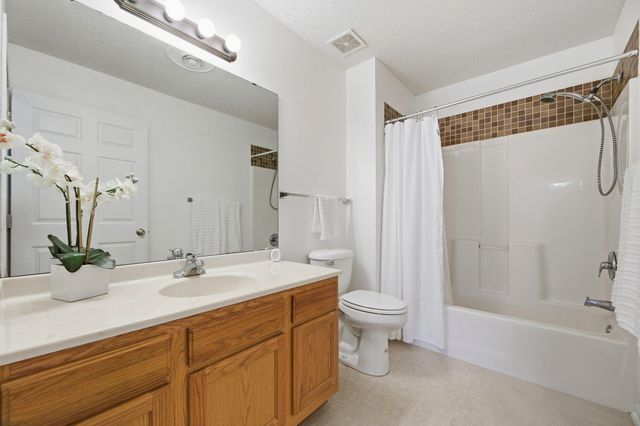 1065 Blackbird Trail SW 8, Hutchinson, MN 55350