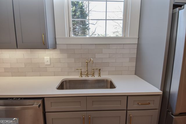 63 Alabama Road, The Rock, GA 30285