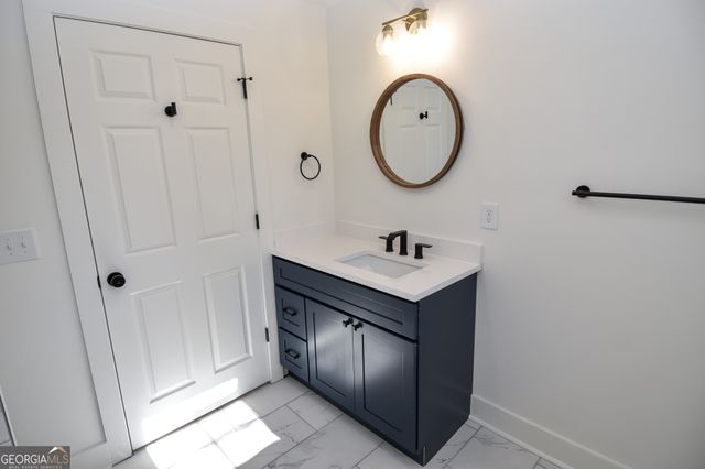 63 Alabama Road, The Rock, GA 30285