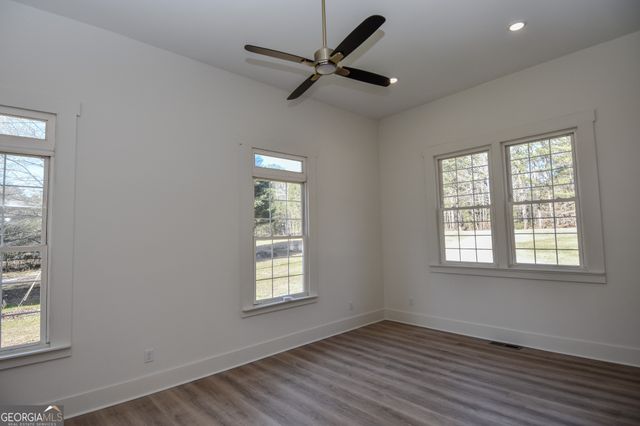 63 Alabama Road, The Rock, GA 30285