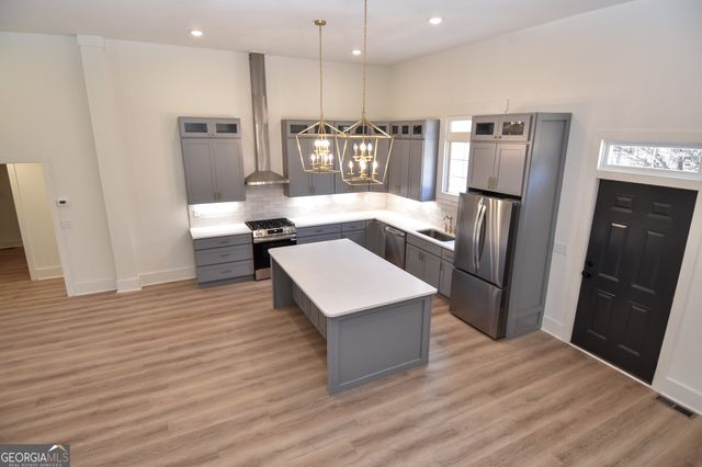 63 Alabama Road, The Rock, GA 30285