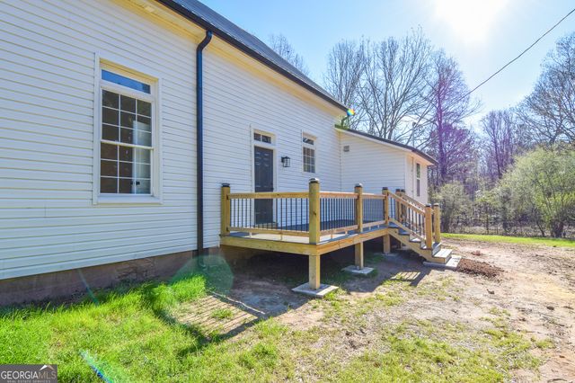 63 Alabama Road, The Rock, GA 30285