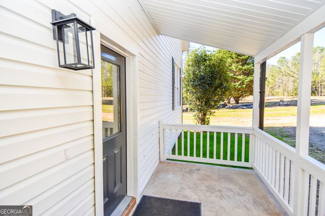 63 Alabama Road, The Rock, GA 30285