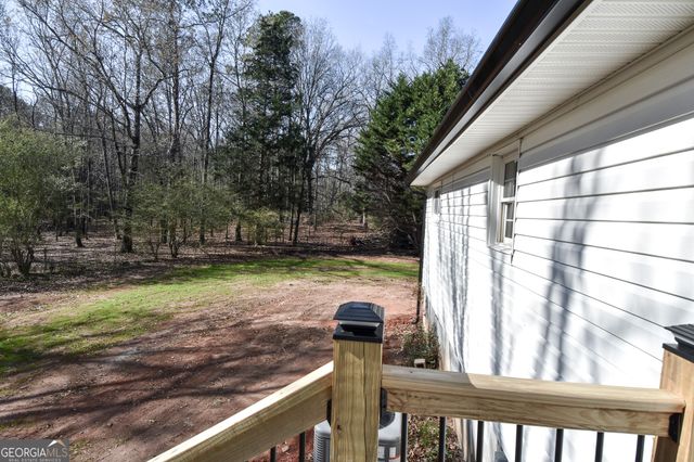 63 Alabama Road, The Rock, GA 30285