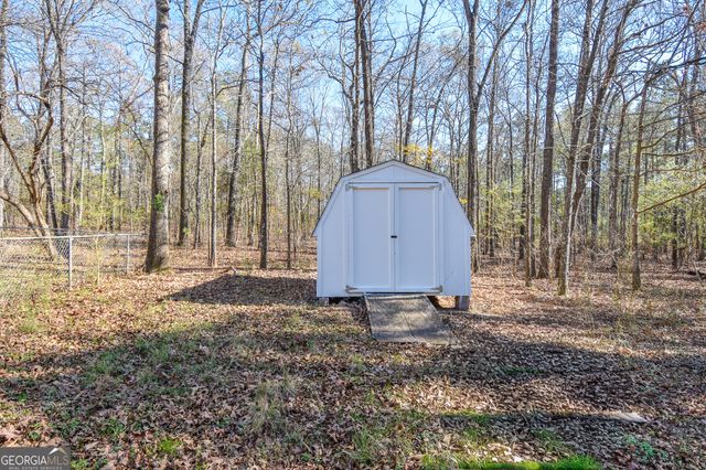 63 Alabama Road, The Rock, GA 30285