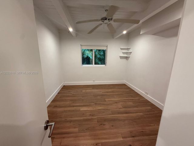 6851 SW 77th Ter, South Miami, FL 33143