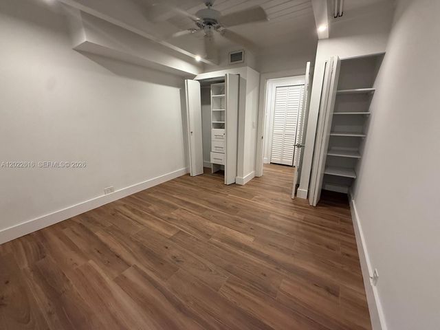 6851 SW 77th Ter, South Miami, FL 33143