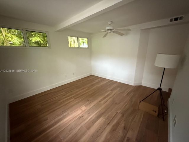 6851 SW 77th Ter, South Miami, FL 33143