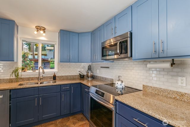 22803 66th Avenue W, Mountlake Terrace, WA 98043