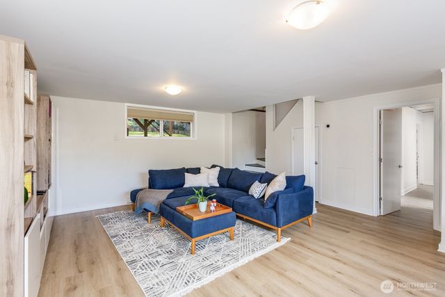 22803 66th Avenue W, Mountlake Terrace, WA 98043