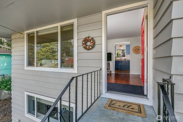 22803 66th Avenue W, Mountlake Terrace, WA 98043