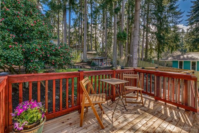 22803 66th Avenue W, Mountlake Terrace, WA 98043