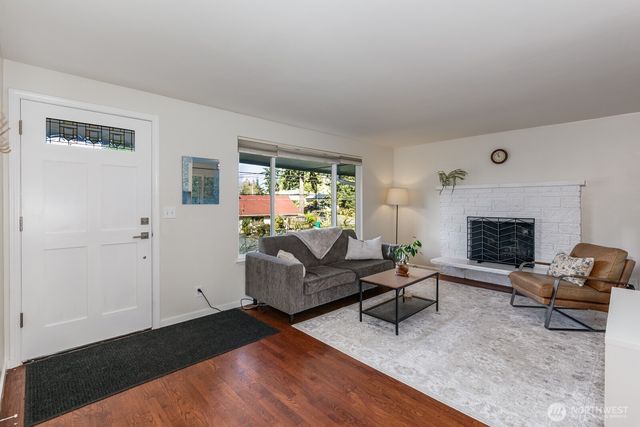 22803 66th Avenue W, Mountlake Terrace, WA 98043