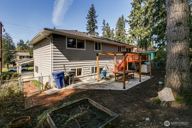 22803 66th Avenue W, Mountlake Terrace, WA 98043
