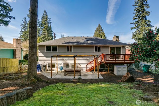 22803 66th Avenue W, Mountlake Terrace, WA 98043