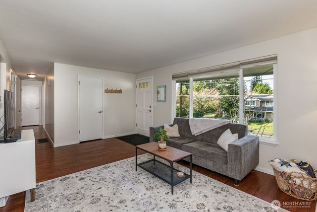 22803 66th Avenue W, Mountlake Terrace, WA 98043