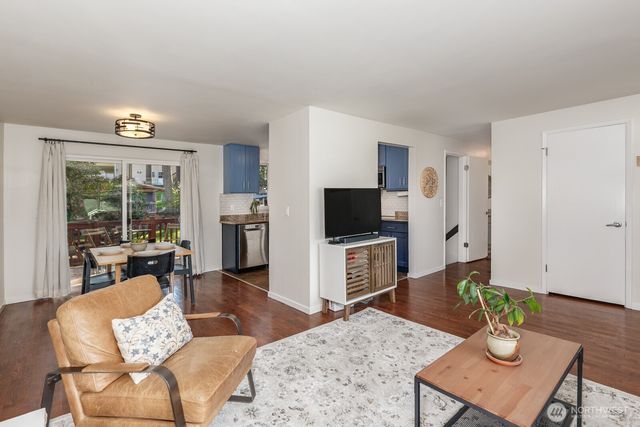 22803 66th Avenue W, Mountlake Terrace, WA 98043