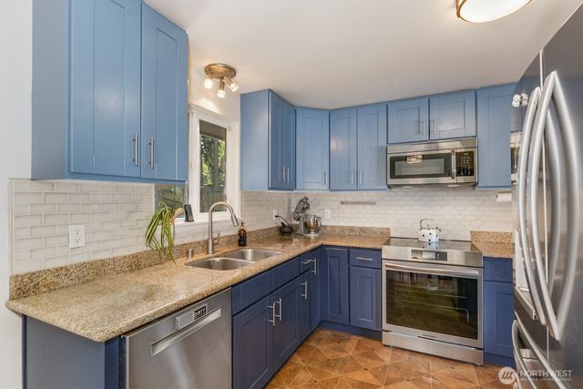 22803 66th Avenue W, Mountlake Terrace, WA 98043