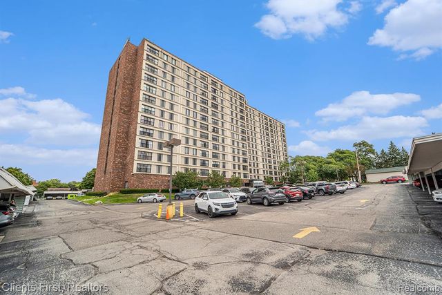21800 Morley 116, Dearborn, MI 48124