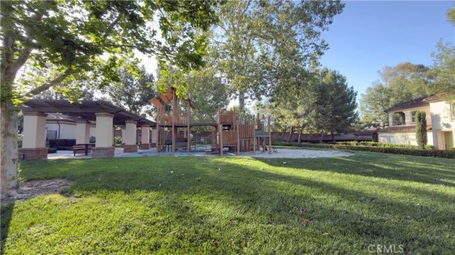 52 Coralwood, Irvine, CA 92618