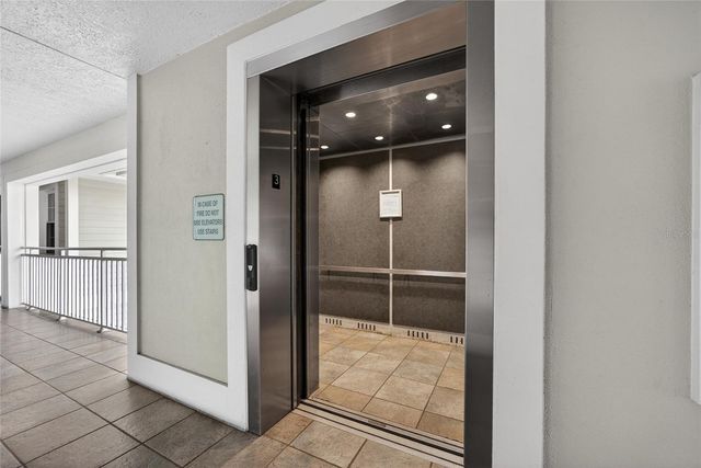 5116 MELBOURNE STREET B303, Punta Gorda, FL 33980