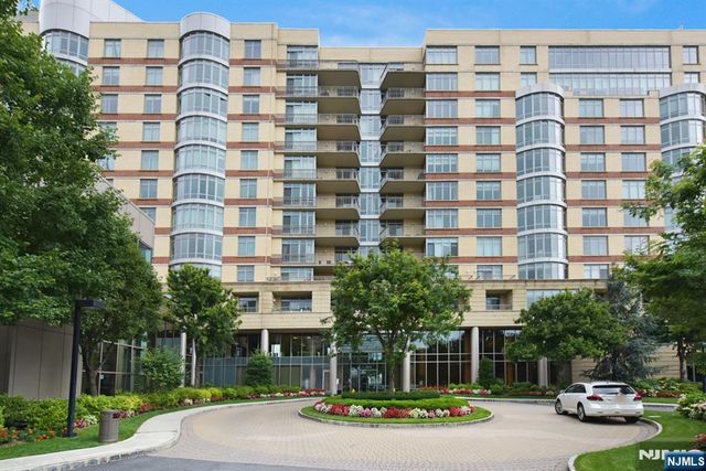 8100 River Road 210, North Bergen, NJ 07047