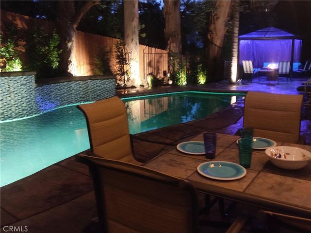 7703 Skyhill Drive, Hollywood Hills, CA 90068