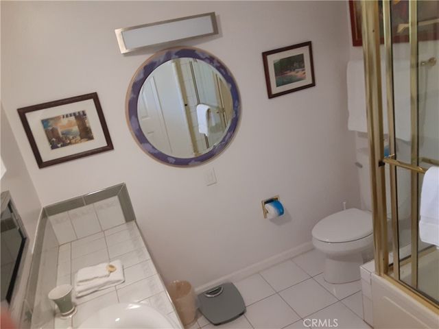 7703 Skyhill Drive, Hollywood Hills, CA 90068