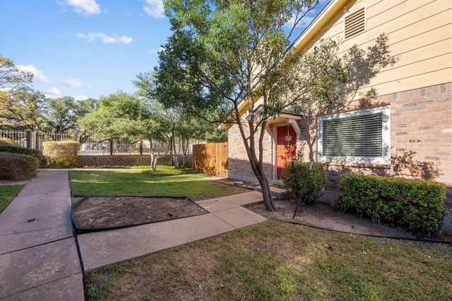 11901 Swearingen DR 39, Austin, TX 78758