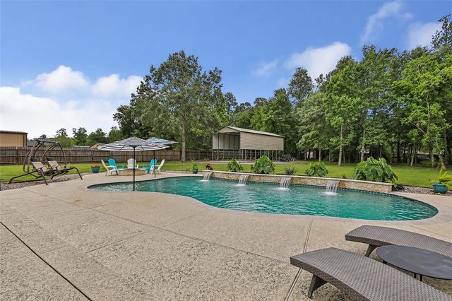 611 Saddle Creek Farms Drive, Crosby, TX 77532