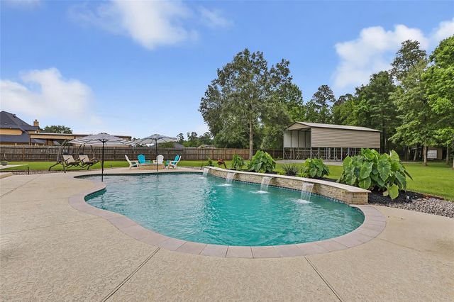 611 Saddle Creek Farms Drive, Crosby, TX 77532