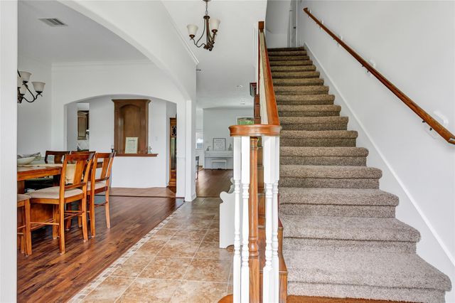 611 Saddle Creek Farms Drive, Crosby, TX 77532