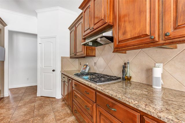 611 Saddle Creek Farms Drive, Crosby, TX 77532