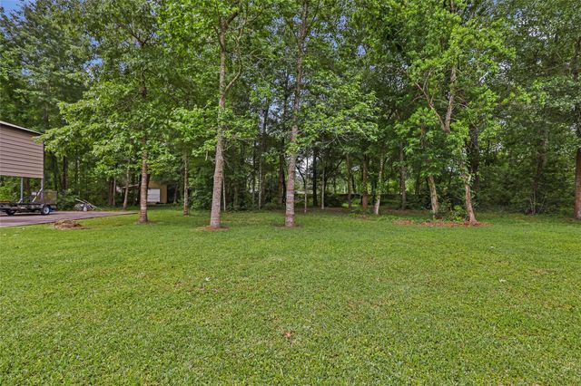 611 Saddle Creek Farms Drive, Crosby, TX 77532
