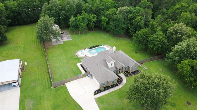 611 Saddle Creek Farms Drive, Crosby, TX 77532