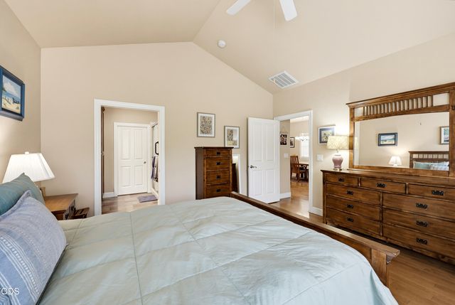 684 Golden Peak Drive, Central Point, OR 97502
